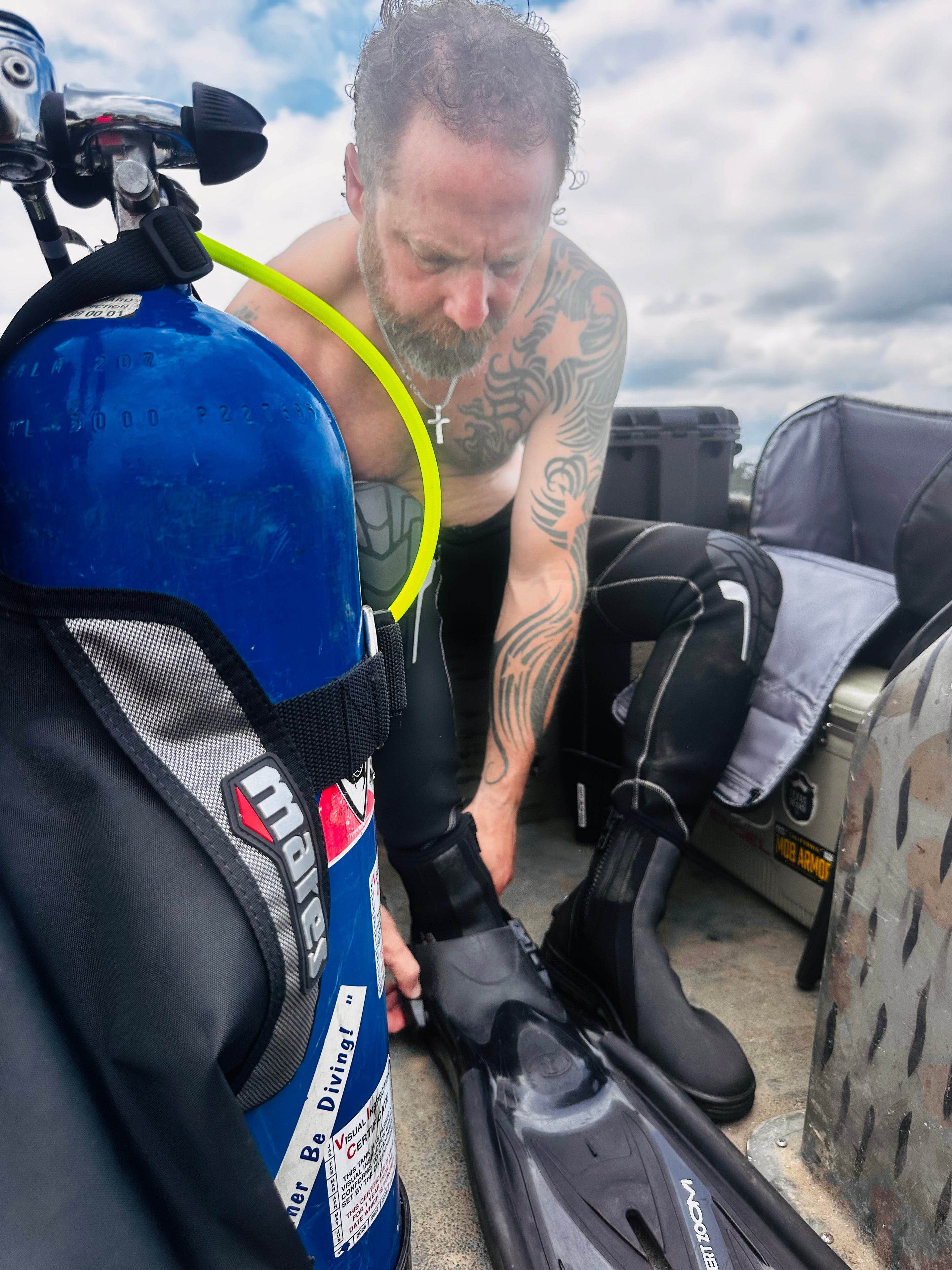 Tank-up on the boat before descent